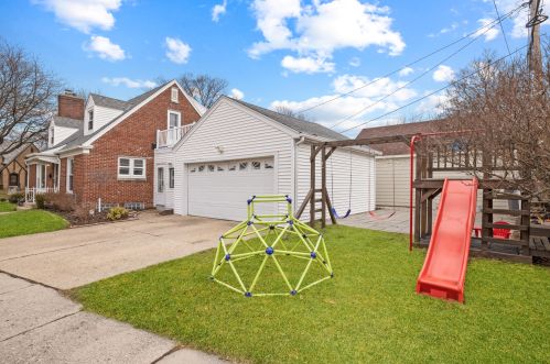 4790 Sheffield Ave, Milwaukee WI 53217-5962 exterior