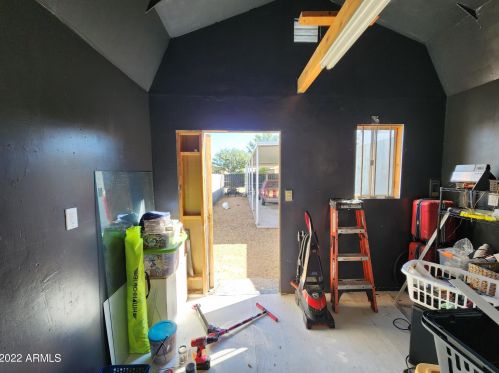 18214 2nd St, Phoenix AZ  85022-1006 exterior