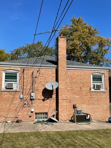 1913 93 St, Chicago IL 60643-6358 exterior