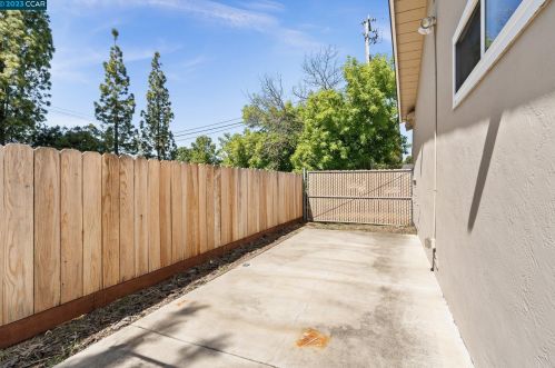 4300 Arleda Ln, Concord CA  94521-3417 exterior