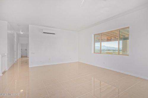 828 Cresta Loma Dr, Tucson AZ 85704-3706 exterior