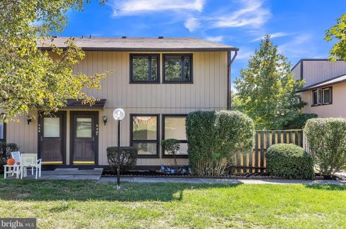 548 Gln Ct, Glen Burnie MD 21061-4733 exterior