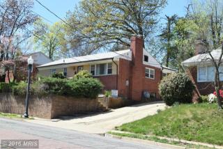 2036 Woodstock St, Arlington VA  22207-2414 exterior