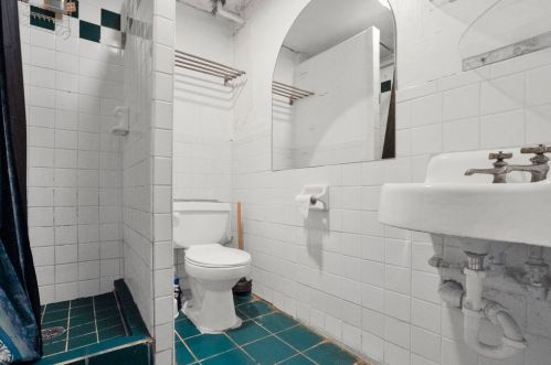 4445 Altgeld St, Chicago IL 60639-1903 exterior