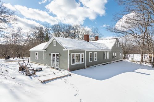 161 Bear Hl Rd, Concord NH 03307-1412 exterior