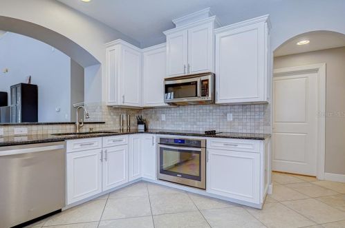 4962 Anniston Cir, Tampa FL 33647-2310 exterior