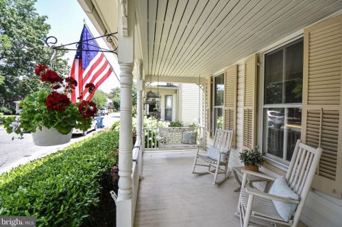 202 Chestnut St, Saint Michaels, MD 21663