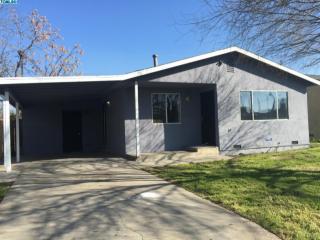 518 Santa Clara St, Tulare CA  93274-4938 exterior