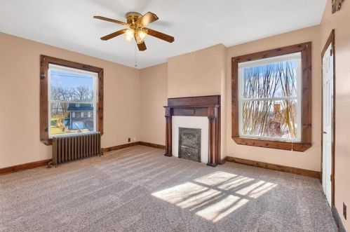 4920 Interboro Ave, Pittsburgh PA 15207-2327 exterior