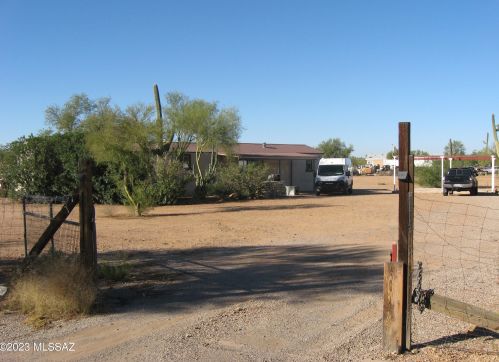 3330 Lead Flower Ave, Tucson, AZ 85735-1469