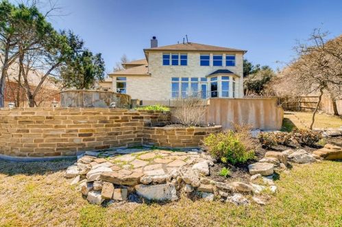 9304 Evening Primrose Path, Austin TX 78750-3546 exterior