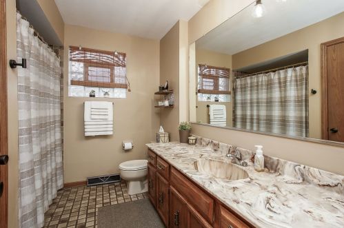 3220 Osage Ave, Chicago IL 60634-2953 exterior