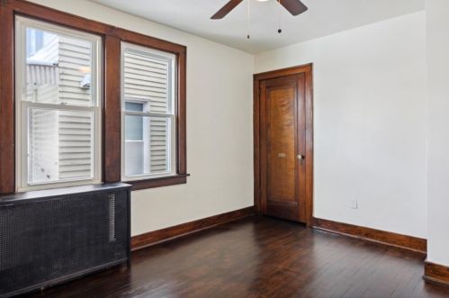 1614 Aurelius St, Pittsburgh PA 15218-2320 exterior