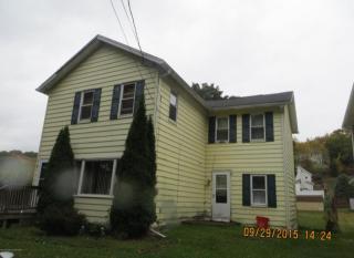 113 Gorham Ave, Mayfield, PA 18433-1732
