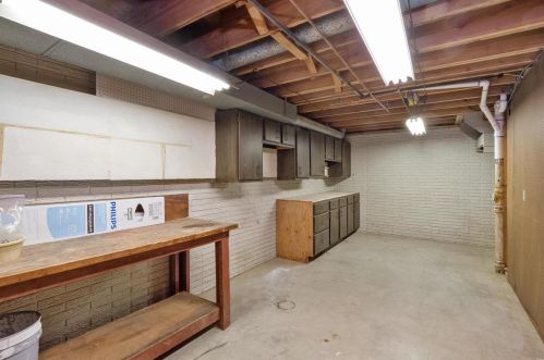 4901 Sefton Dr, Saint Louis MO 63128-2918 exterior