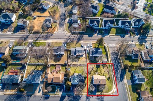 2 Stanley Pl, Edison, NJ 08817-2325