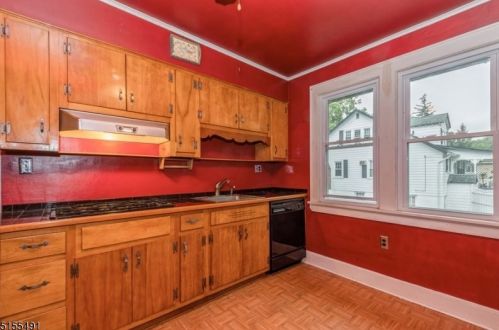 16 Shawnee Trl, Parsippany NJ 07834-1133 exterior