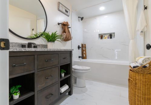 2631 71, Milwaukee WI 53219-2512 exterior