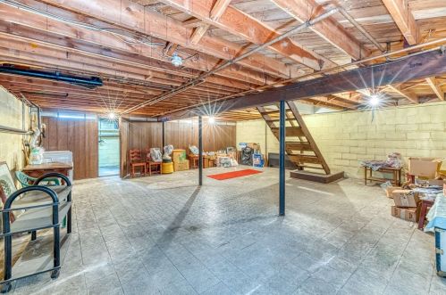 317 Plymouth St, Huntington Station NY 11746-7018 exterior