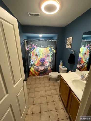 96 11th St, Paterson, NJ 07522-3830