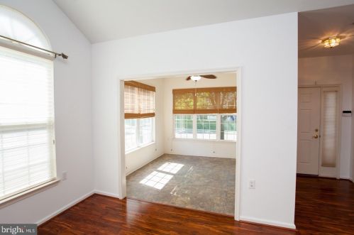 145 Villa Dr, Warminster PA 18974-3783 exterior