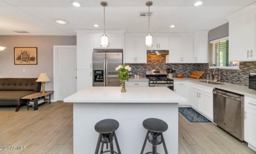 7208 21st Ave, Phoenix AZ  85021-7810 exterior