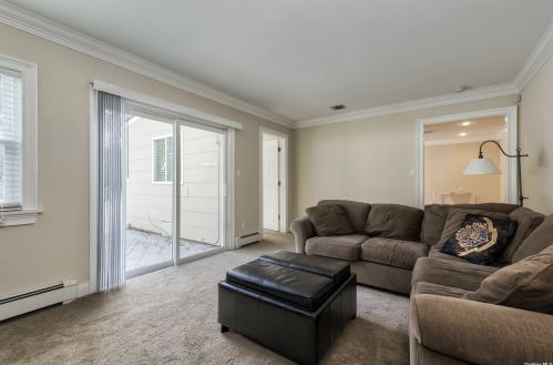 12 Attridge Ct, Huntington Station NY 11747-1803 exterior