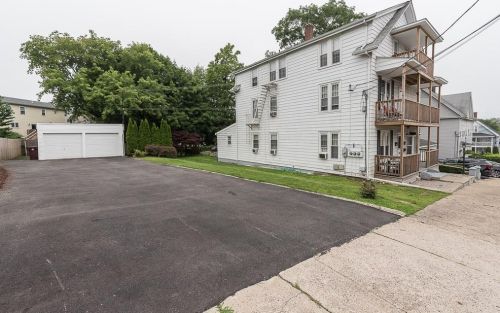 25 Moore St, Woonsocket, RI 02895-5332