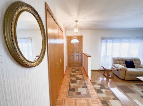 10733 Nordica Ave, Worth IL 60482-1442 exterior