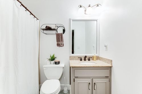 8895 Carroll Mnr Dr, Atlanta GA 30350-2013 exterior