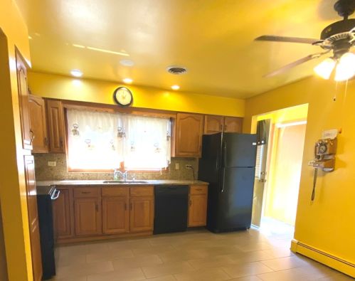 8355 Kedvale Ave, Chicago IL 60624-3529 exterior