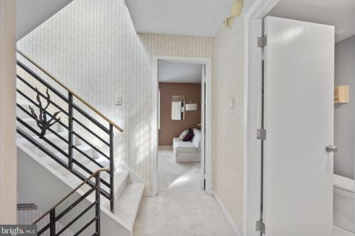 331 2nd St, Philadelphia PA 19122-3324 exterior