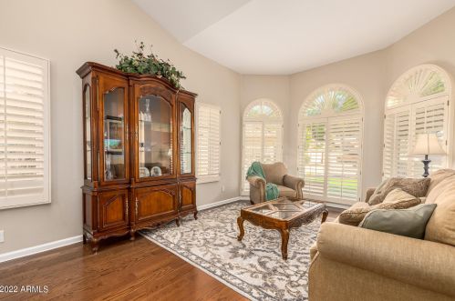 17002 32 Way, Phoenix AZ 85018-3973 exterior