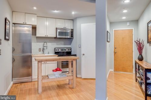 1413 T St, Washington, DC 20009-3956