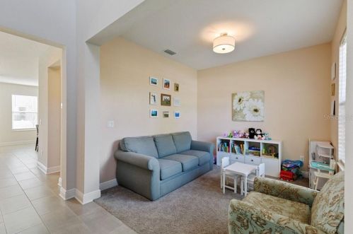 3032 Van Buren Dr, Tampa FL 33611-5329 exterior