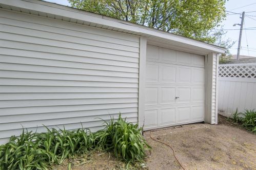 3022 72nd St, Milwaukee WI  53219-0029 exterior