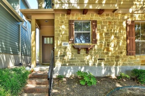 2720 Bond Dr, Austin, TX 78741-7008