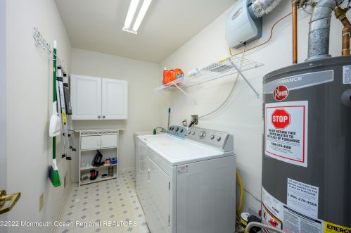 13 Grosunor Ct, Jackson Twp NJ 08527-3973 exterior