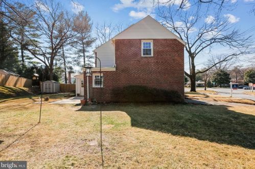 9609 Hastings Dr, Silver Spring MD 20901-3198 exterior