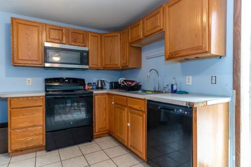 10 Amherst Ave, Coventry RI  02816-4242 exterior