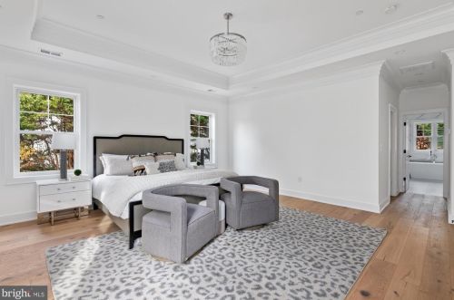 5805 Beech Ave, Bethesda MD  20817-3407 exterior