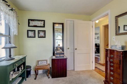 7101 Stuth Pl, Milwaukee WI 53219-1952 exterior