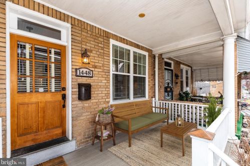 1448 D St, Washington DC  20002-5402 exterior