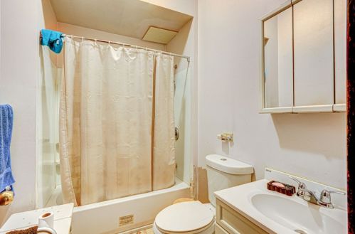 7114 Drexel Ave, Chicago IL 60619-1223 exterior