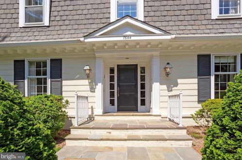 7644 Huntmaster Ln, Mc Lean VA  22102-2527 exterior