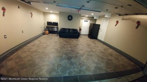 19 Sherwood Ln, Old Bridge NJ 08857-1634 exterior