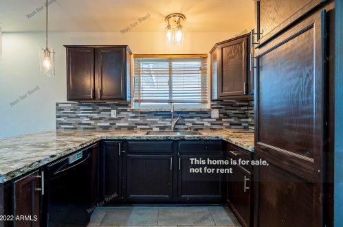 1023 Charleston Ave, Phoenix AZ  85022-1143 exterior