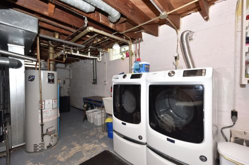 515 68, Milwaukee WI 53213-3955 exterior