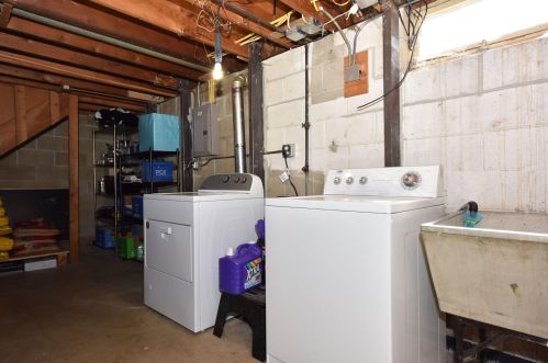 1541 Wanda Ave, Milwaukee WI  53221-4314 exterior