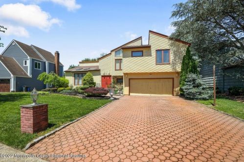 88 Newbrook Ln, Springfield, NJ 07081-3020